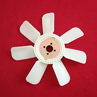 Radiator fan blade