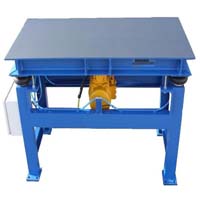 Concrete table vibrator