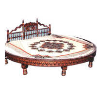 Round bed