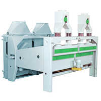 Sand storage hopper
