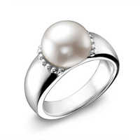 Silver pearl ring