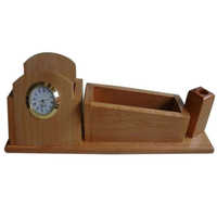 Wooden pen holder