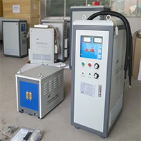 Bolt heating machine