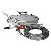 Wire rope winch