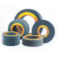 Rubber bonded grinding wheels