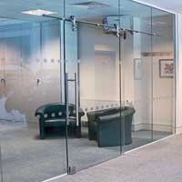 Frameless shower doors
