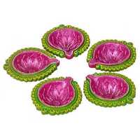 Decorative diwali diyas