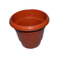 Plastic plant pot