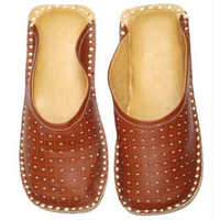 Ladies kolhapuri slippers