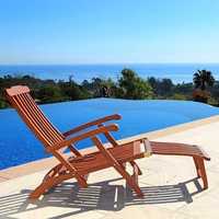 Pool lounge