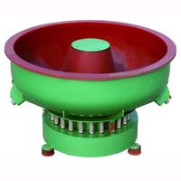 Vibratory deburring machine