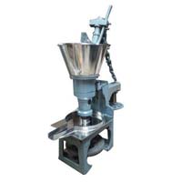 Rotary oil mill