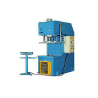 Automatic bailing press