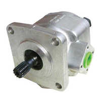 Tractor hydraulic pumps