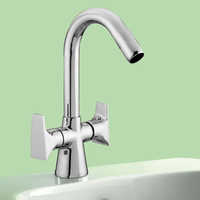 Center hole basin mixer