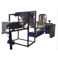 Center sealing machine