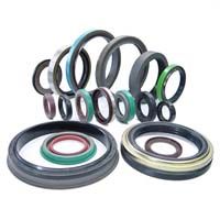 Oil wiper ring