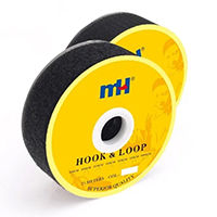 Loop fastening tape