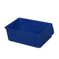 Plastic tote boxes