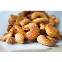 Dried cashew nuts