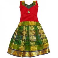 Pattu pavadai