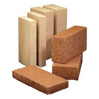 Refractory clay brick