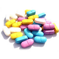 Fluphenazine decanoate