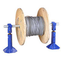 Cable drum jack