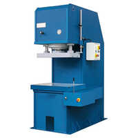 Powder compacting press