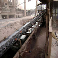 Heat resistant conveyor belts