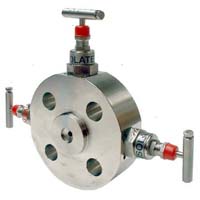 Monoflange valve