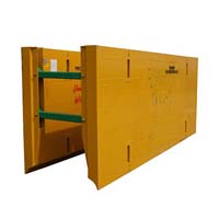 Trench shield