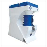 Rice whitening machine