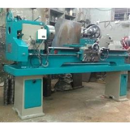 6 Feet Light Duty Lathe Machine Chuck Diameter: 200mm