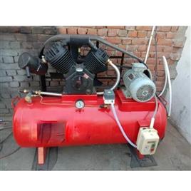 Air Compressor 5 Hp 250 Ltr With Motor, Discharge Pressure: 12.5kg