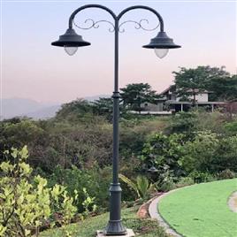 Arm Decorative Garden Light Poles, Base Thickness: 16 mm