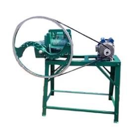 Automatic Chaff Cutter In Ludhiana Kapoor Mill Gin Store, Material: Casting Body