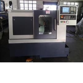 Automatic Mini Trainer Lathe Machine, Max Swing Over Bed: 0-250 mm