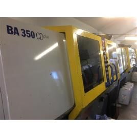 Battenfeld Plastic Injection Molding Machine, Machine Weight: 2200Kg