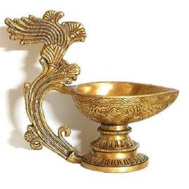 Brass Hanging Diya, Size: 3x2x5 inch