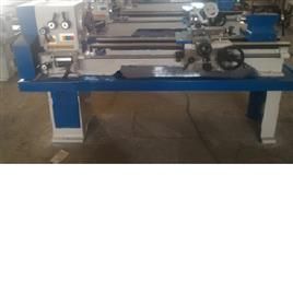 Casting 6 Feet Light Duty Gear Lathe Machine, Length Of Bed: 6 feet