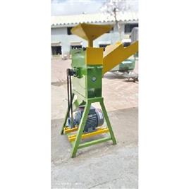 Chaff Cutter Cum Pulverizer, Attachments: pulveriser with 2 jali