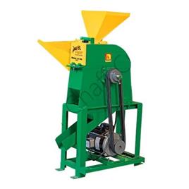 Chaff Cutter Machine 8, Operation: Powered