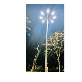 Cool White High Mast Lighting Pole