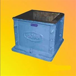 Cube Mould In Mumbai Shreeji Engineers, Material: Galvanized Iron