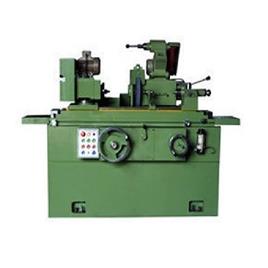 Cylindrical Grinding Machine 3, Weight: 1000 Kg