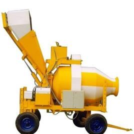 Diesel Engine 3 Bin Mobile Concrete Batching Plant Output Capacity 560 Liters Automation Grade Semi Automatic In Ghaziabad Ms Hina Machinery Centre, Automation Grade: Semi-Automatic