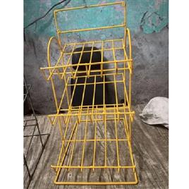 Display Stand In Delhi Mahesh Fabricators, No. of Shelves: 3 Shelves