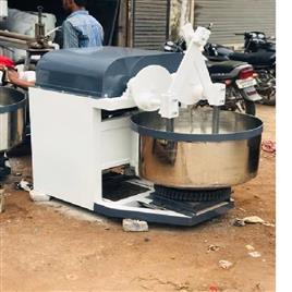 Double Arm Dough Mixer, Capacity: Customized