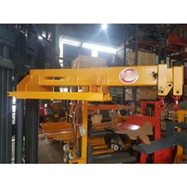 Forklift Jib Crane Attachment, Load Capacity: Upto 5 Ton